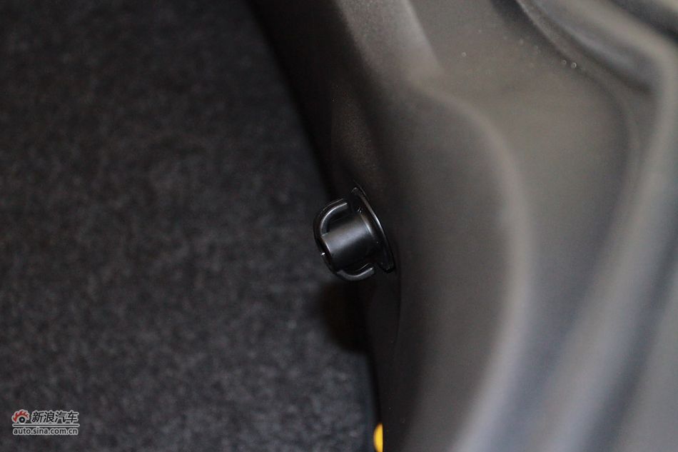 2011款雪佛兰科迈罗