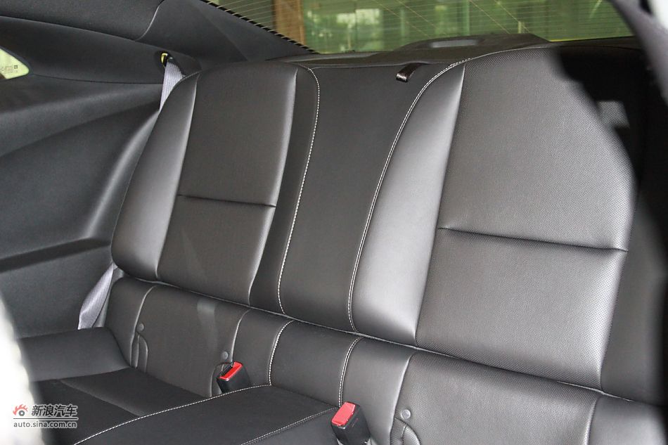 2011款雪佛兰科迈罗