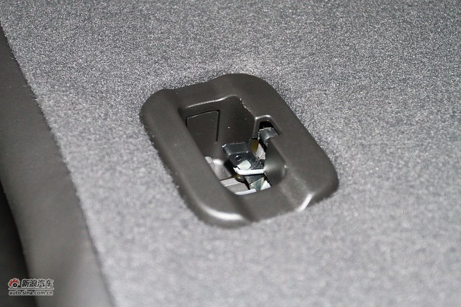 2011款雪佛兰科迈罗