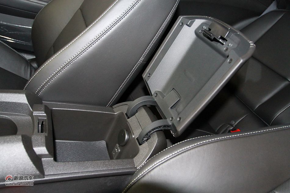 2011款雪佛兰科迈罗