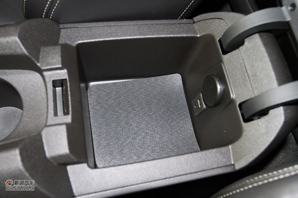 2011款雪佛兰科迈罗