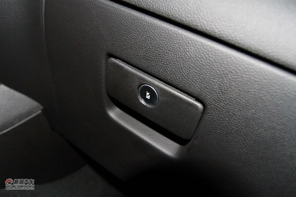 2011款雪佛兰科迈罗