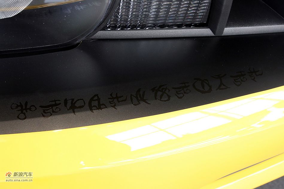 2012款雪佛兰科迈罗变形金刚限量版