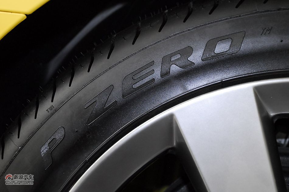 2011款雪佛兰科迈罗