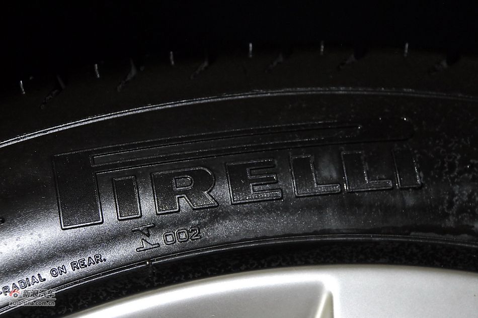 2011款雪佛兰科迈罗