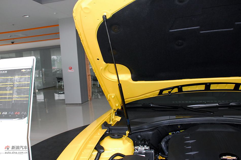 2011款雪佛兰科迈罗