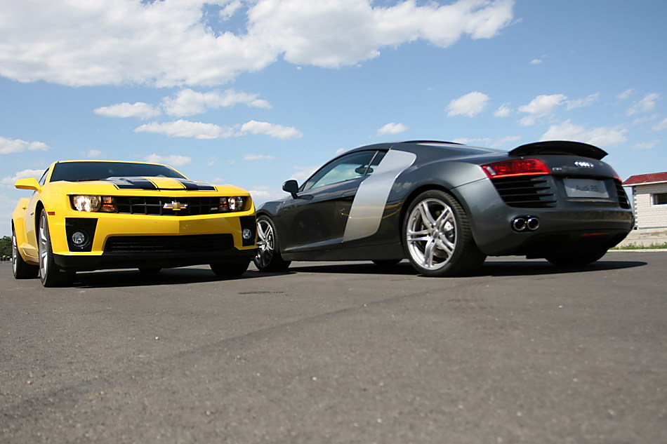 奥迪R8对比雪佛兰Camaro