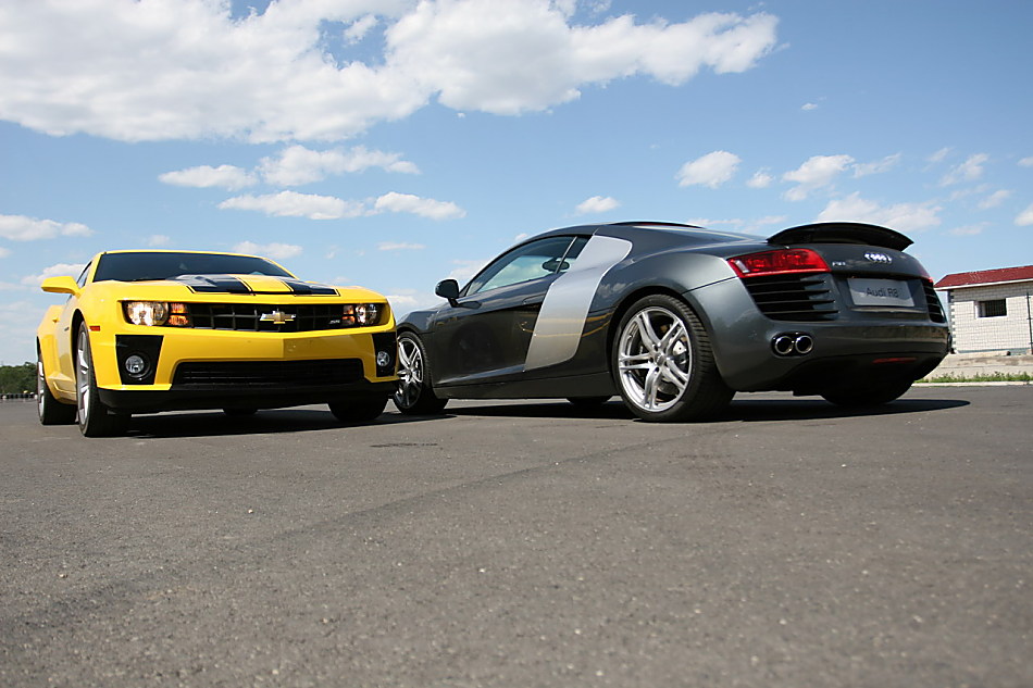 奥迪R8对比雪佛兰Camaro