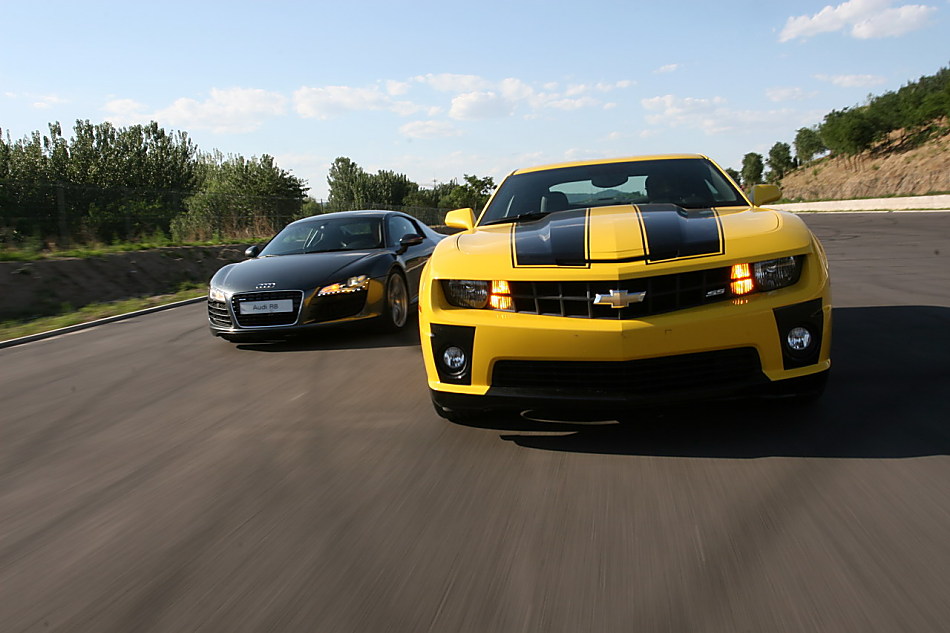 奥迪R8对比雪佛兰Camaro