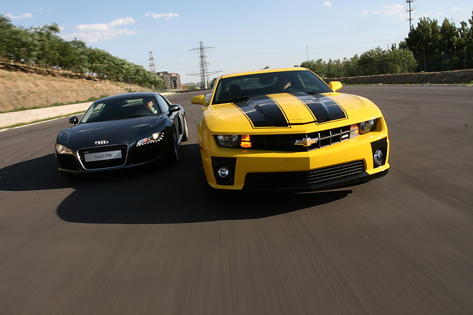 奥迪R8对比雪佛兰Camaro