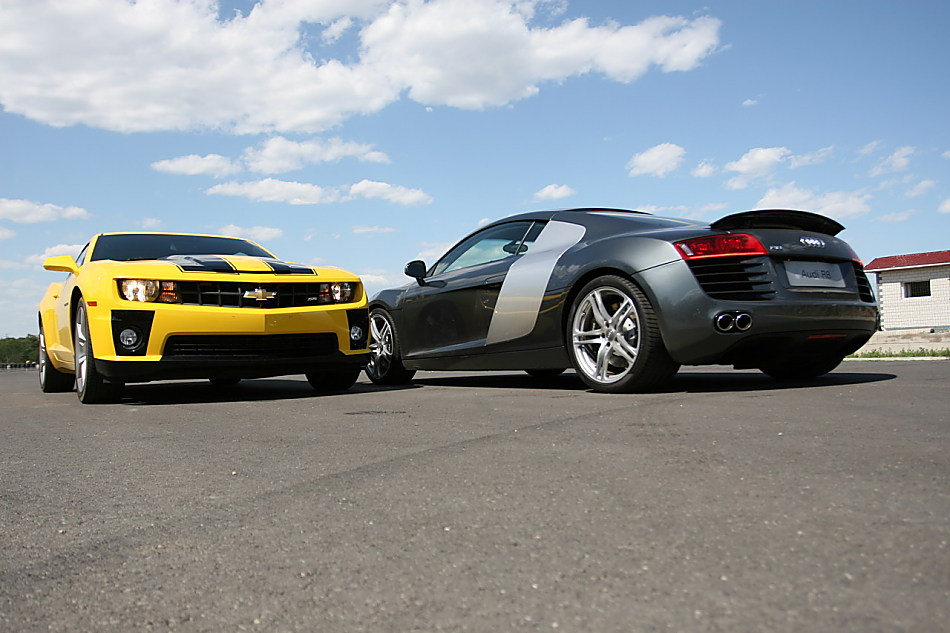 奥迪R8对比雪佛兰Camaro