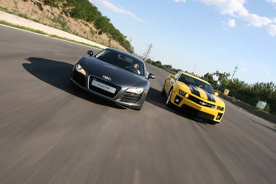 奥迪R8对比雪佛兰Camaro