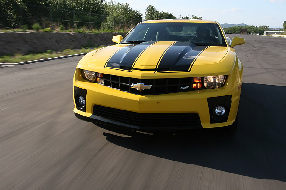 雪佛兰Camaro 6.2L自动挡1SS动态外观图片