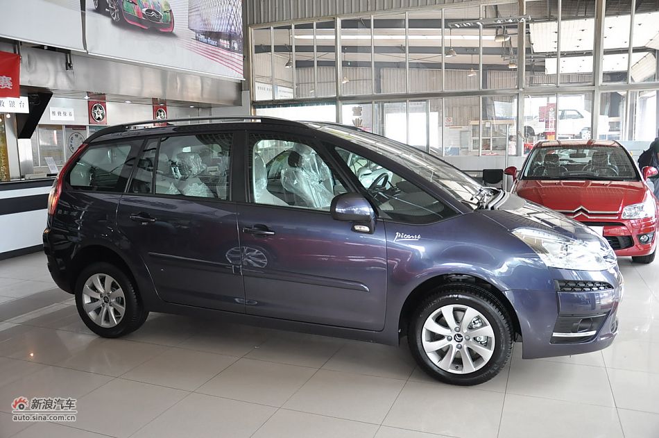 2009款大C4毕加索2.0自动豪华型实拍