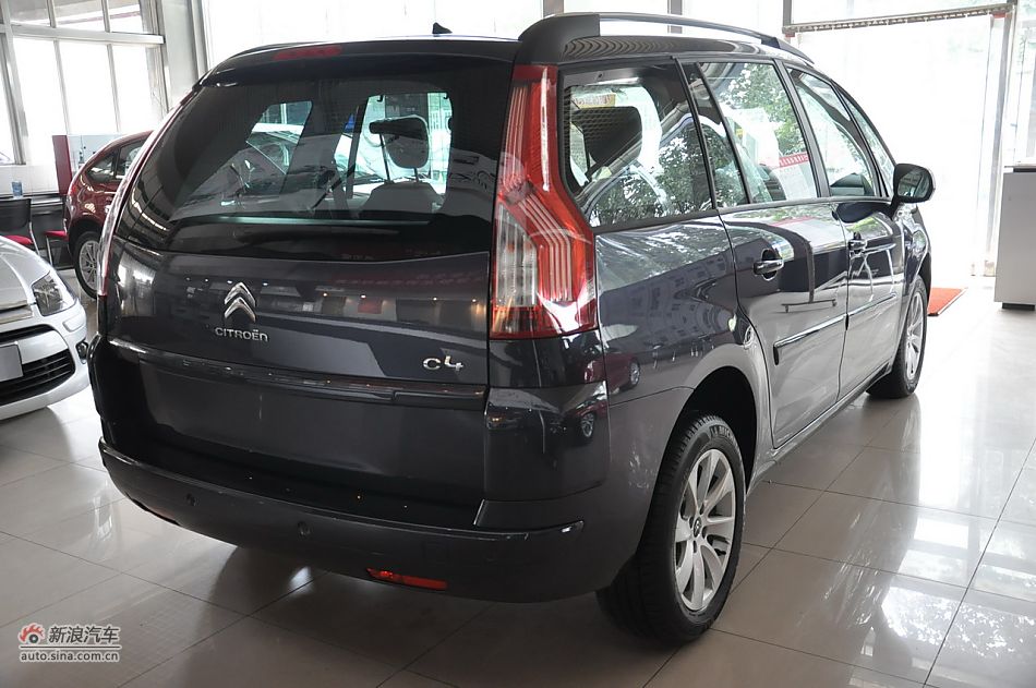 2009款大C4毕加索2.0自动豪华型实拍