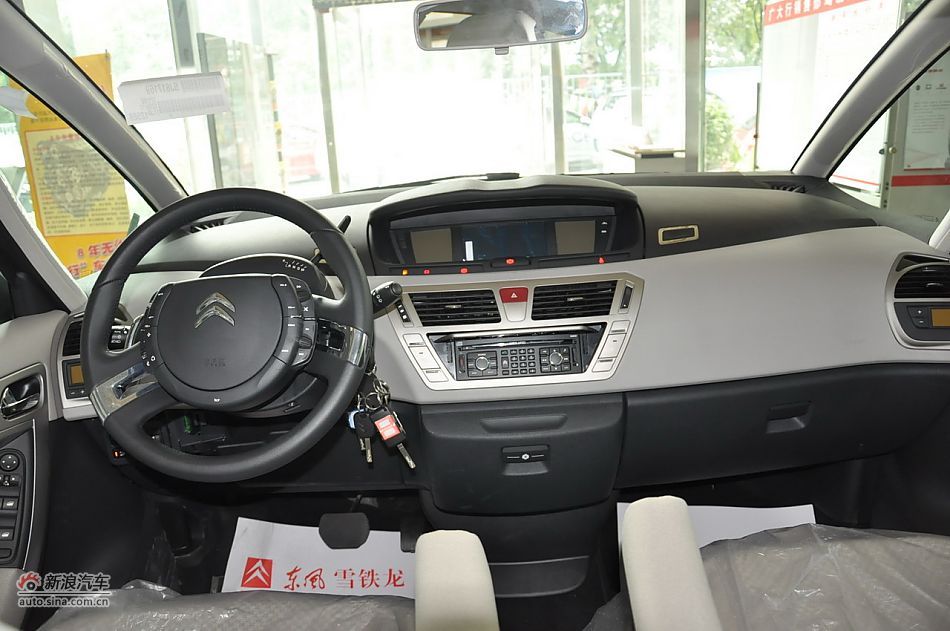 2009款大C4毕加索2.0自动豪华型实拍