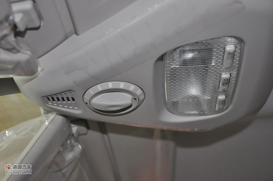 2009款大C4毕加索2.0自动豪华型实拍