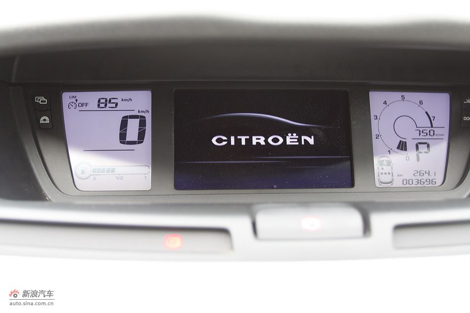 C4毕加索内饰及内部细节