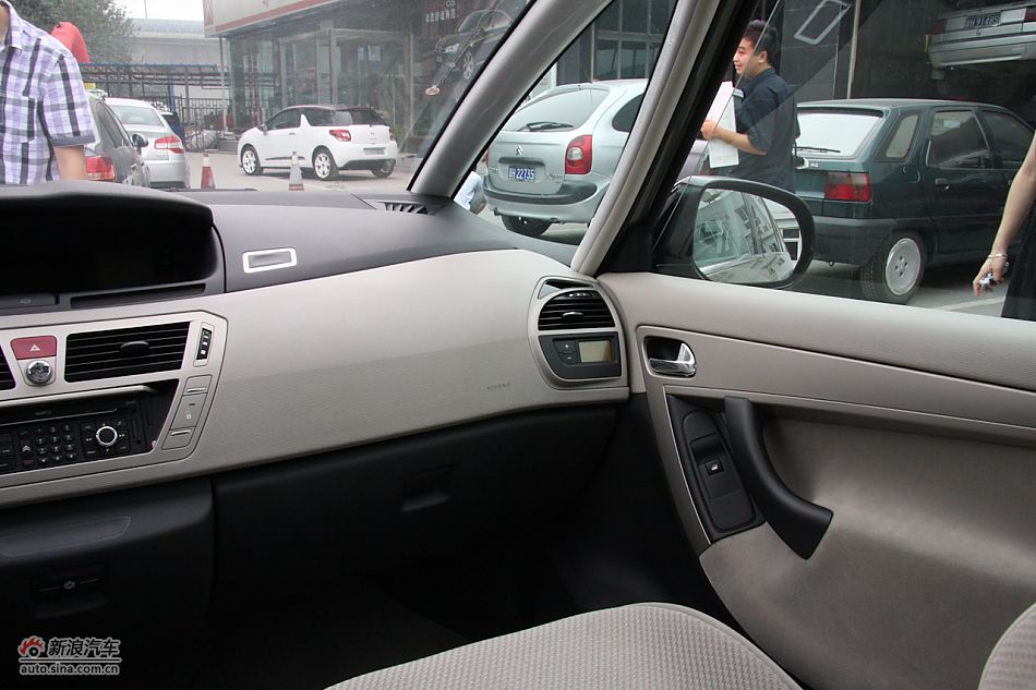 C4毕加索内饰及内部细节