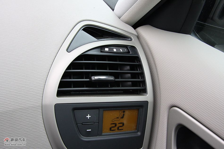 C4毕加索内饰及内部细节