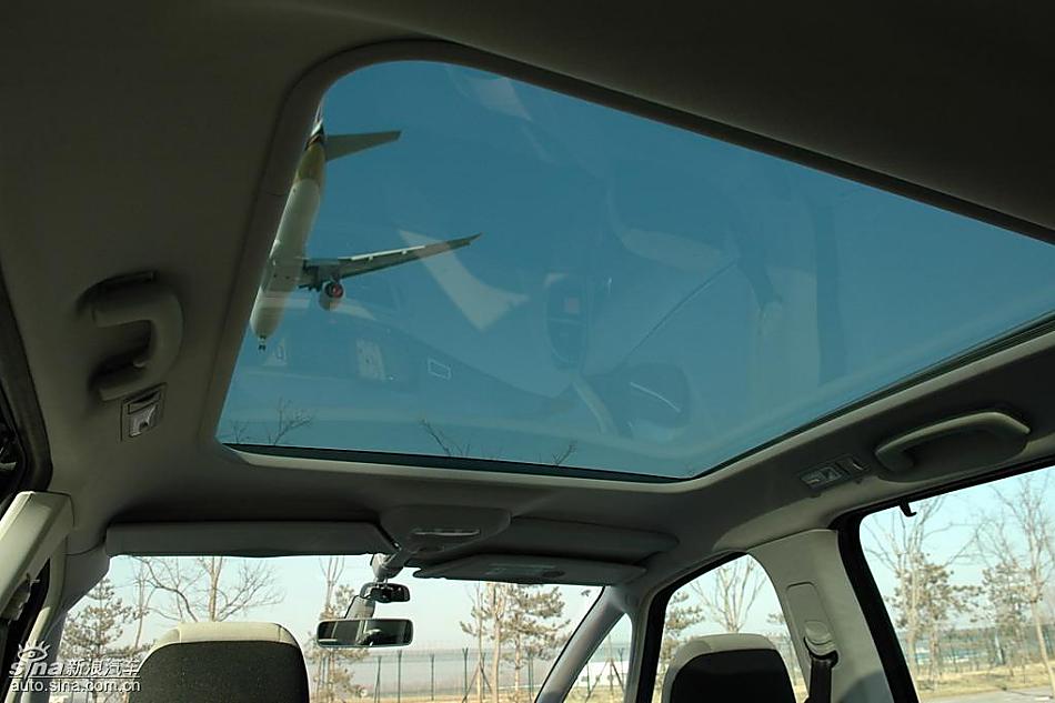 雪铁龙大C4毕加索实拍图