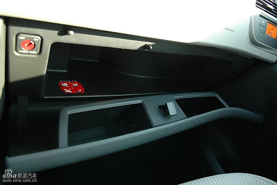 雪铁龙大C4毕加索实拍图