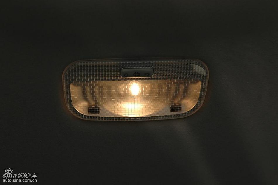 雪铁龙大C4毕加索实拍图