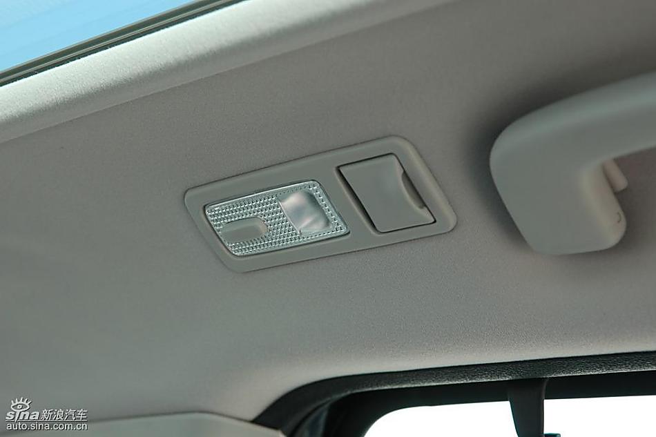 雪铁龙大C4毕加索实拍图