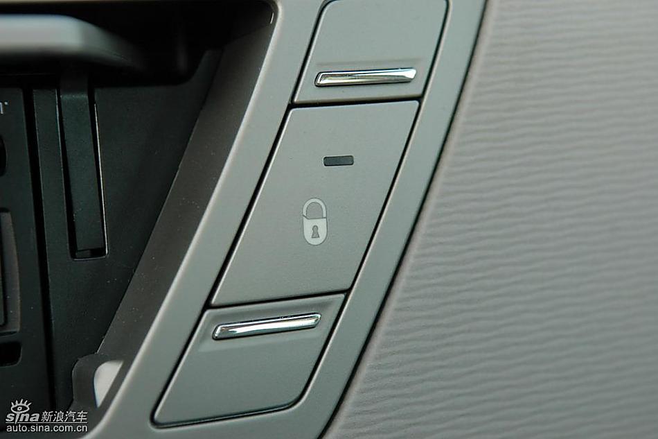 雪铁龙大C4毕加索实拍图