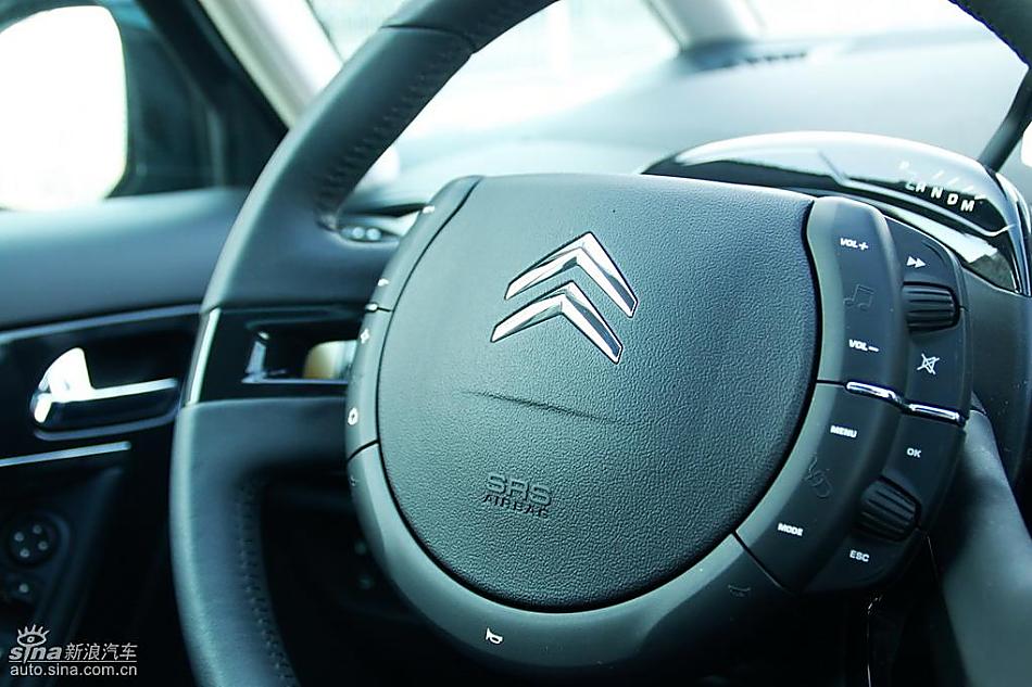 雪铁龙大C4毕加索实拍图