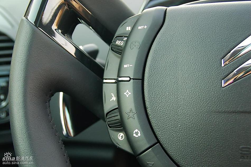 雪铁龙大C4毕加索实拍图