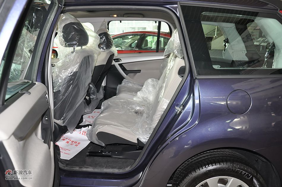 2009款大C4毕加索2.0自动豪华型实拍