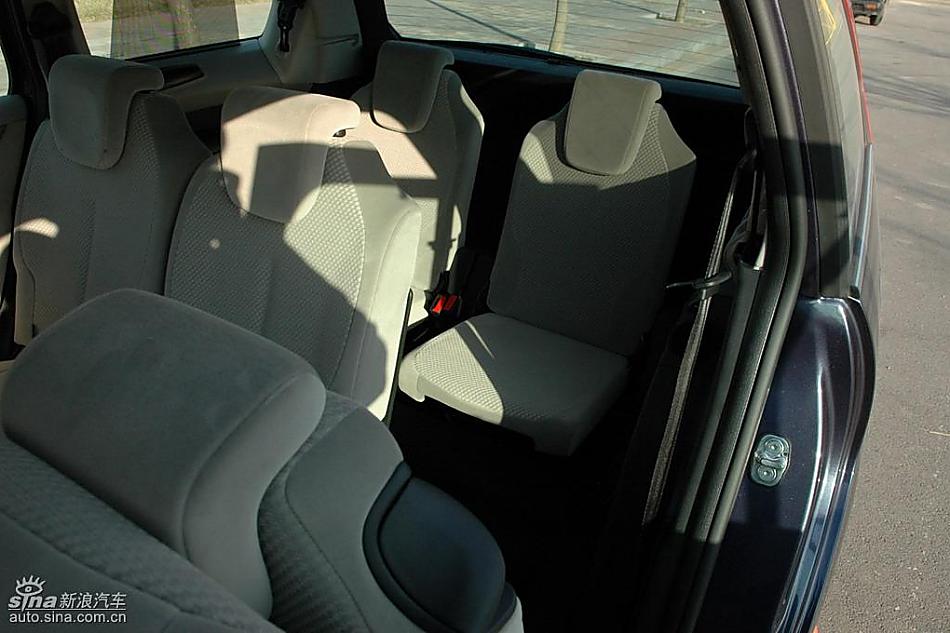 雪铁龙大C4毕加索实拍图