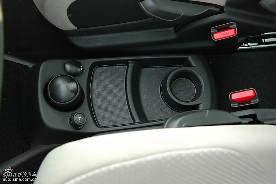 雪铁龙大C4毕加索实拍图