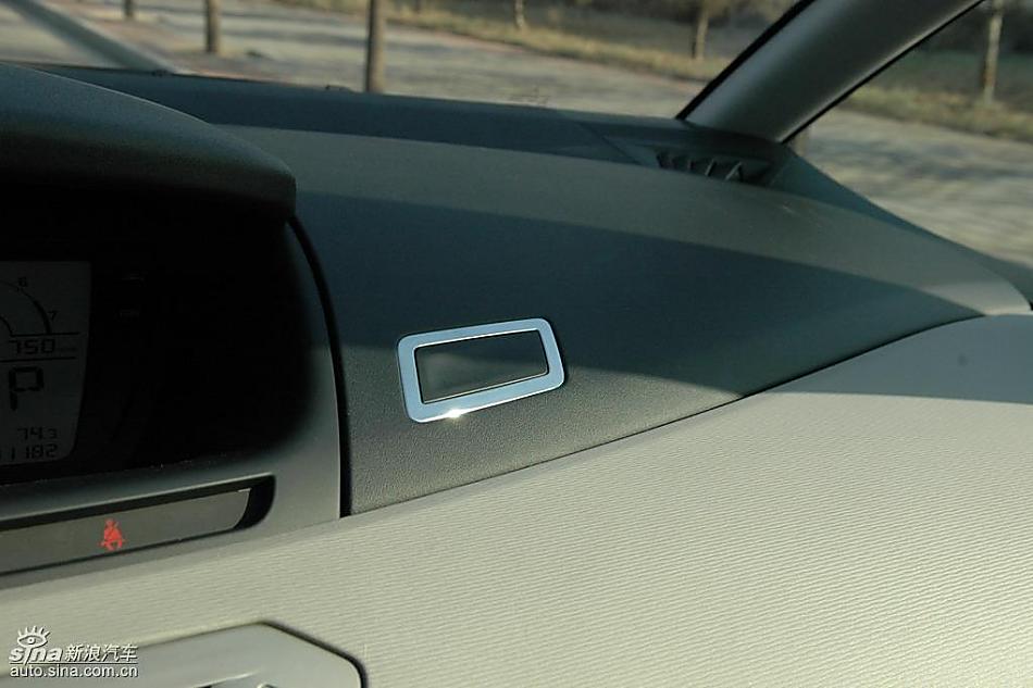 雪铁龙大C4毕加索实拍图