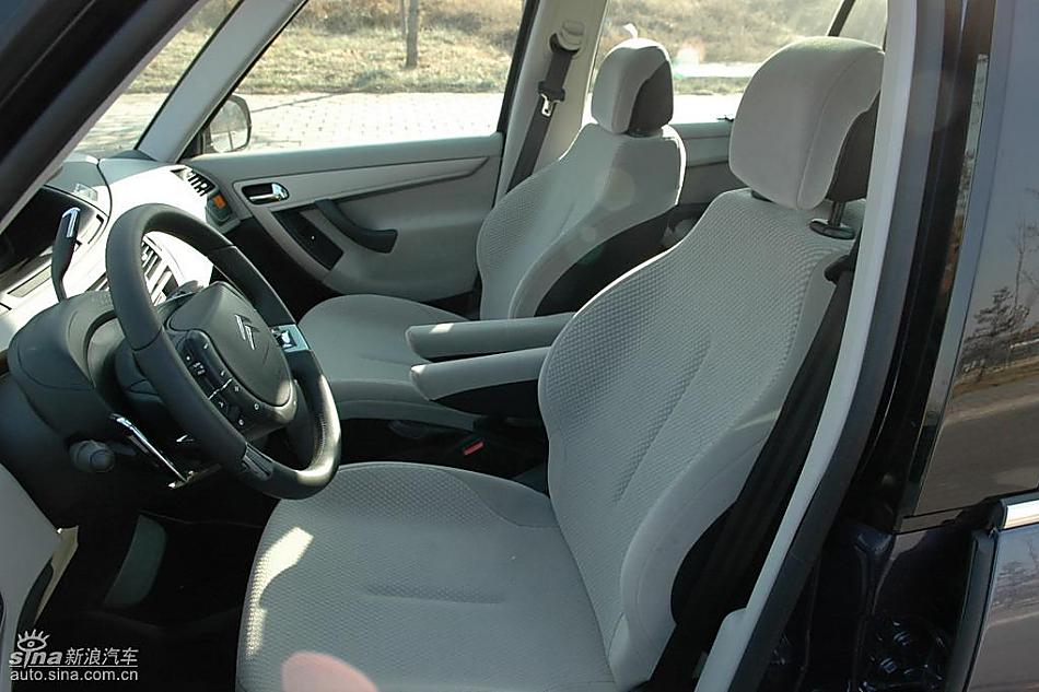 雪铁龙大C4毕加索实拍图