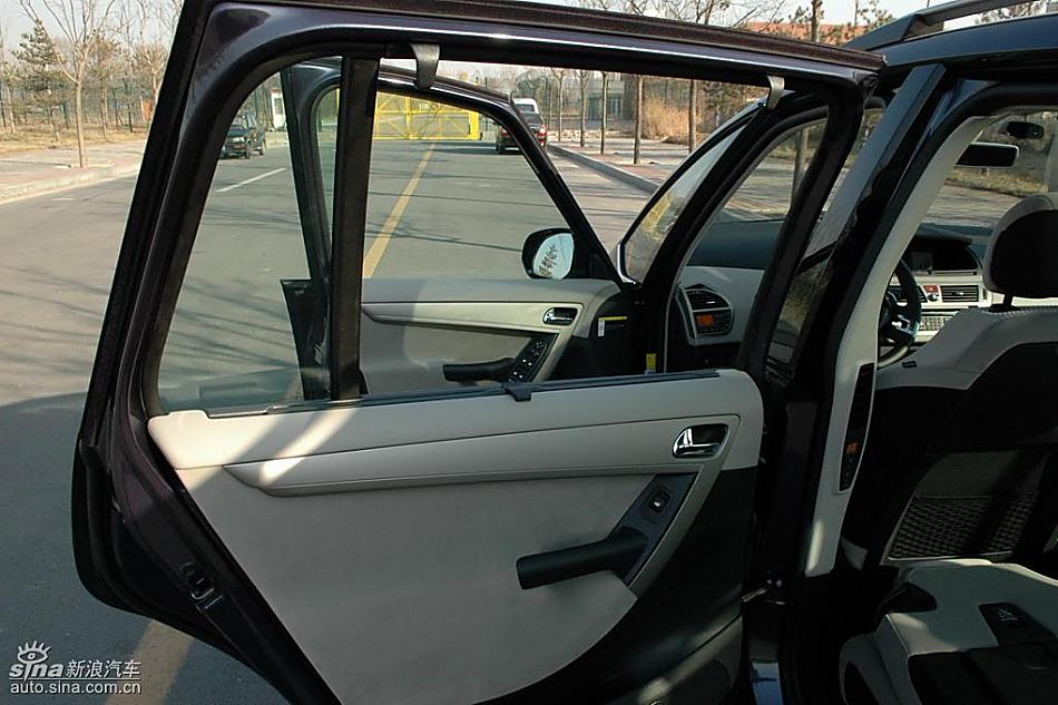 雪铁龙大C4毕加索实拍图