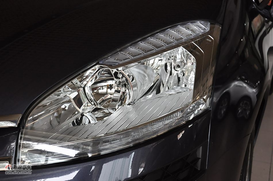 2009款大C4毕加索2.0自动豪华型实拍