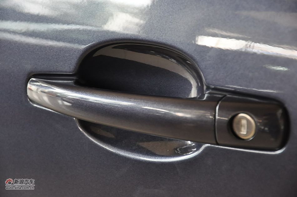 2009款大C4毕加索2.0自动豪华型实拍