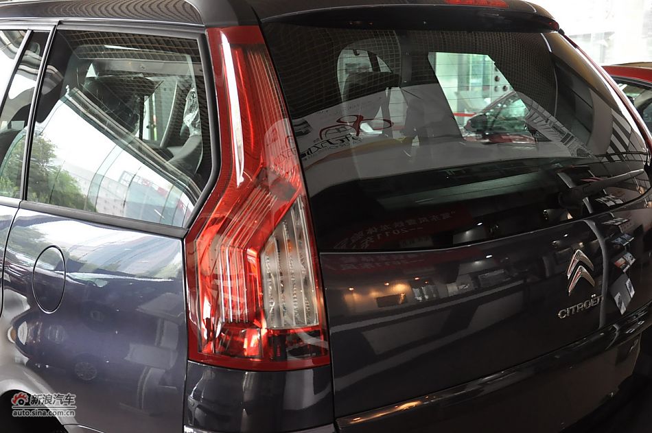 2009款大C4毕加索2.0自动豪华型实拍