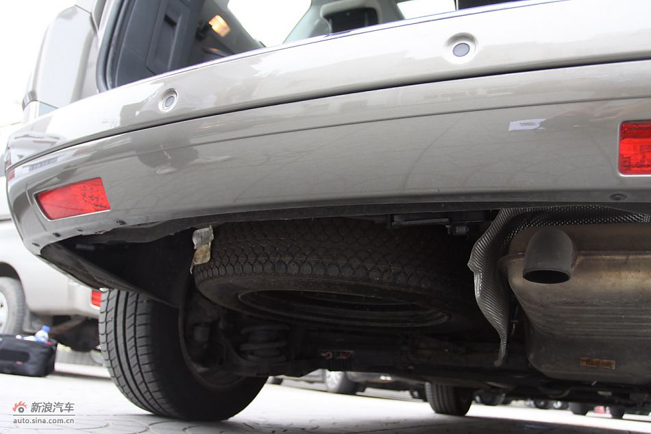 C4毕加索发动机、底盘及后备箱