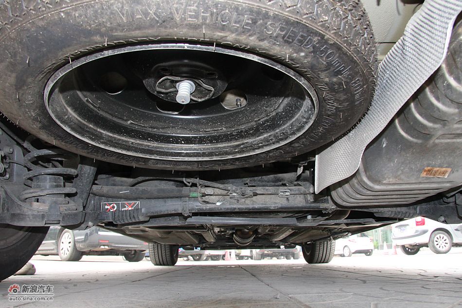 C4毕加索发动机、底盘及后备箱