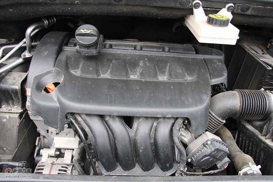 C4毕加索发动机、底盘及后备箱