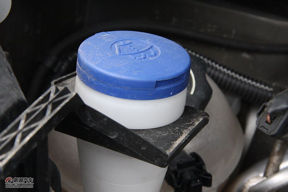 C4毕加索发动机、底盘及后备箱