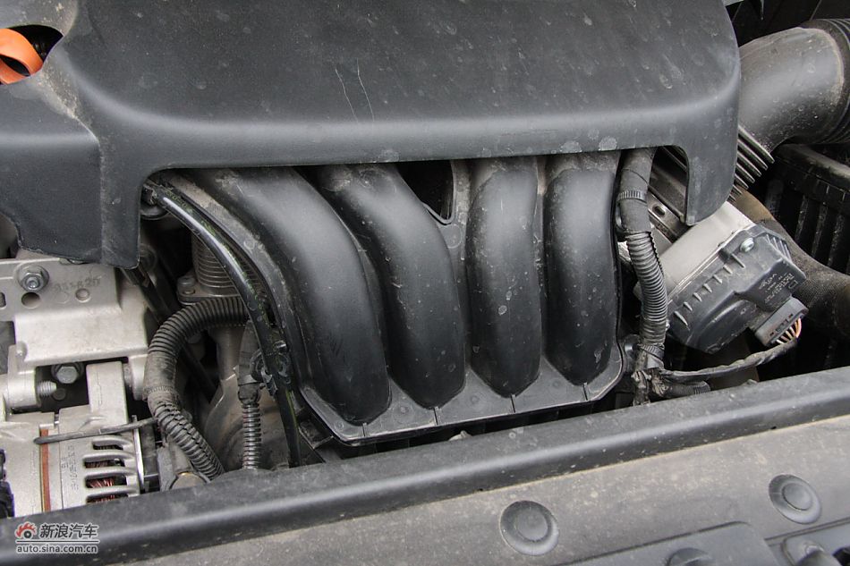 C4毕加索发动机、底盘及后备箱