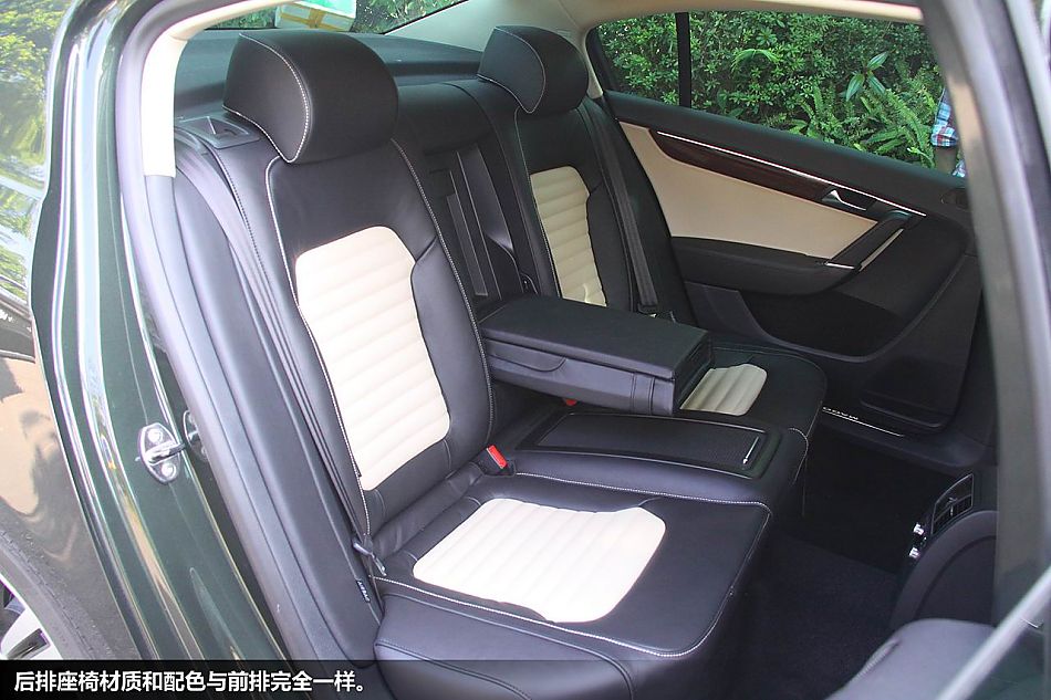 新浪体验试驾新迈腾V6旗舰版