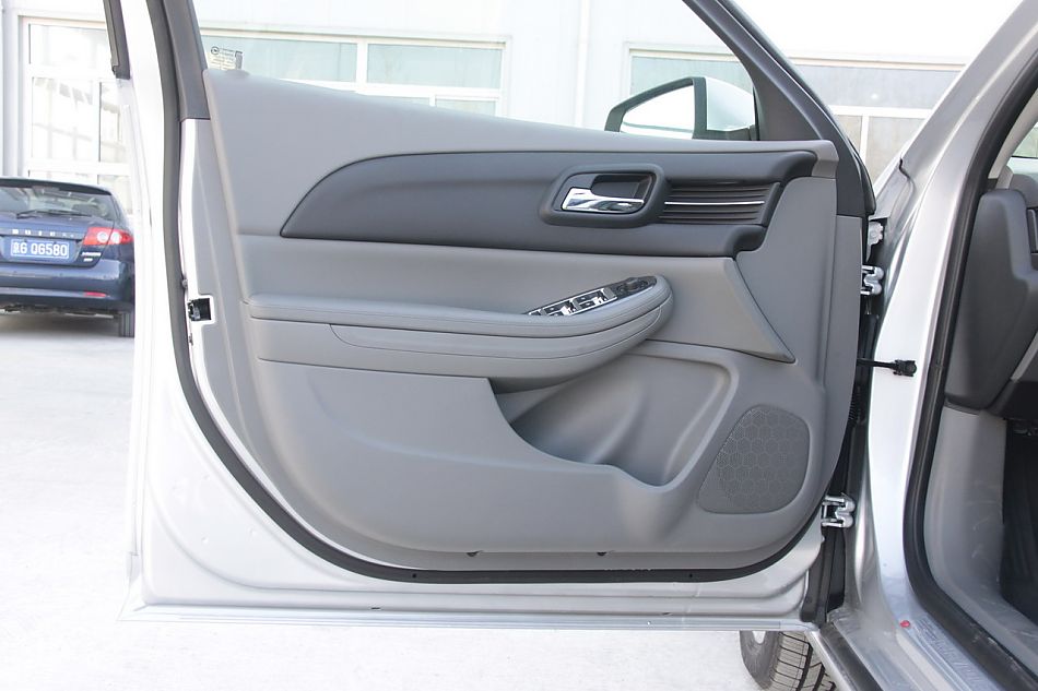 2012款迈锐宝2.4L自动豪华版