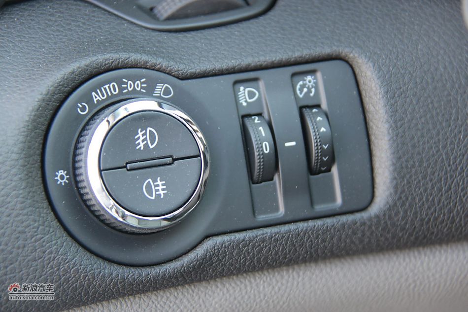 2012款迈锐宝2.4L自动豪华版