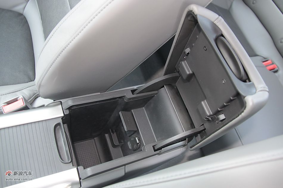 2012款迈锐宝2.4L自动豪华版