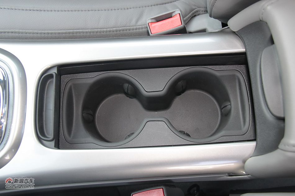 2012款迈锐宝2.4L自动豪华版